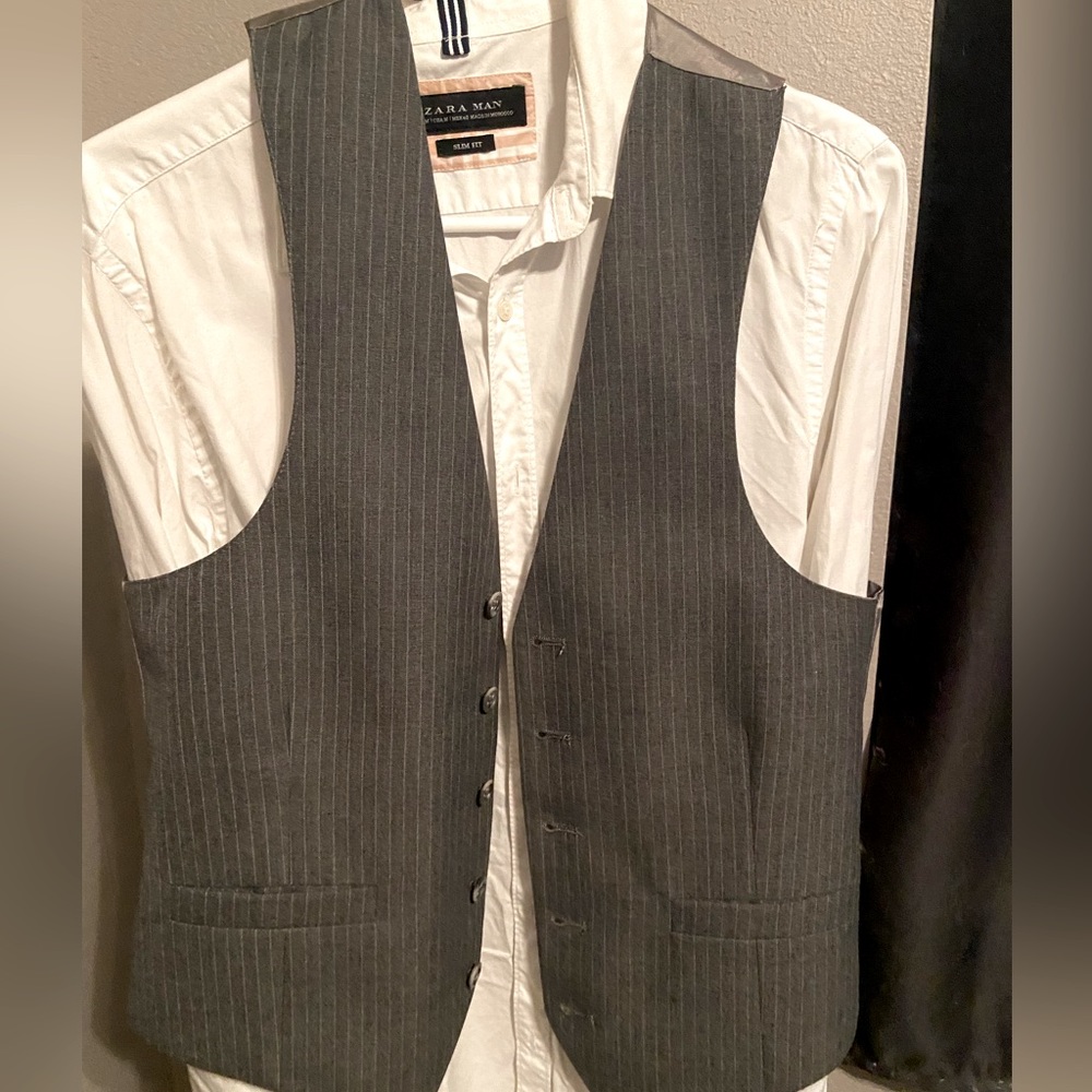 VEST